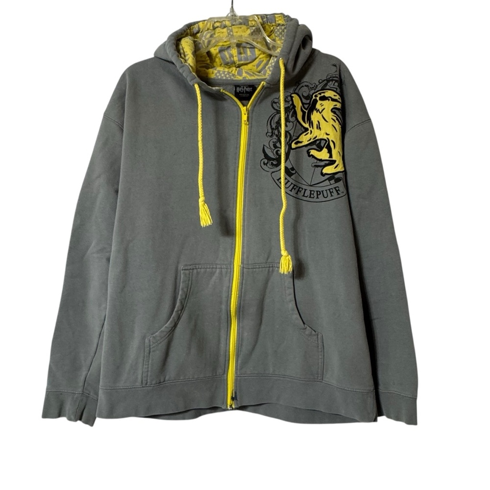 Harry Potter Hufflepuff Zipper Hooded Sweatshirt Size Large?